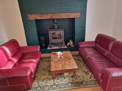 Coin salon dans l'établissement Maison PRECEY