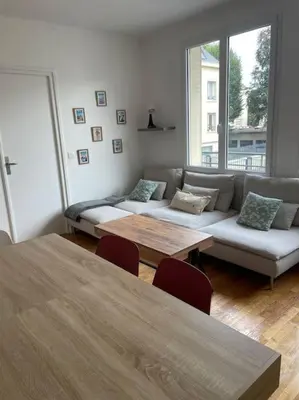 Coin salon dans l'établissement Appartement 3 Chambres lumineux Caen hyper CENTRE
