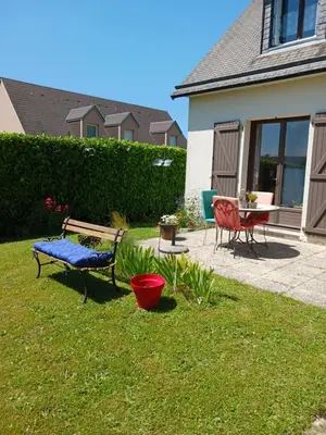 Jardin de l'établissement chambres d'hôtes du clos du roi
