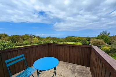 Balcon ou terrasse dans l'établissement Rare pearl with garden facing the sea