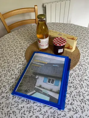 Boissons dans l'établissement La maison des Teinturiers maison de ville avec jardin