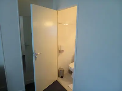 Salle de bains dans l'établissement Hotel de la Paix