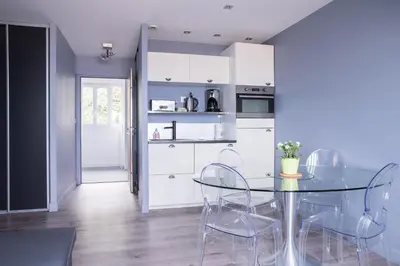 Cuisine ou kitchenette dans l'établissement Résidence La Plage d'Or