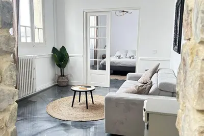 Un ou plusieurs lits dans un hébergement de l'établissement Élégant*Epoxy*Design&Décor