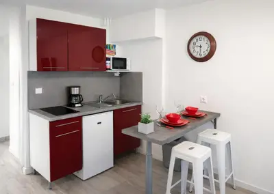 Cuisine ou kitchenette dans l'établissement Studio Cosy & Parking privé proche Centre CAEN
