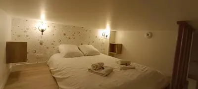 Un ou plusieurs lits dans un hébergement de l'établissement Antares - SILS --- 2 chambres séparées en mezzanine