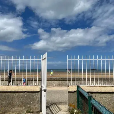 Sunny Apt on D-Day Beach with Parking