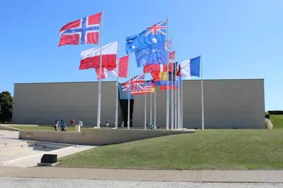Plan de l'établissement Le Jardin - Place St Sauveur - Centre Historique
