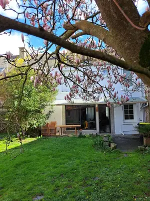 Jardin de l'établissement Clos St Vaast près plage et port
