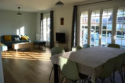 Coin salon dans l'établissement Les 7 lutins - Maison avec jardin, wifi, parking