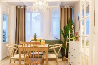 Coin salon dans l'établissement Joyful tiny house seaside