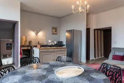 Cuisine ou kitchenette dans l'établissement Château Turgot Gîtes