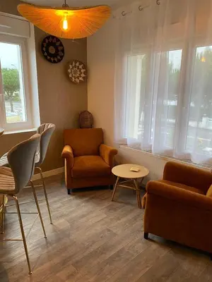 Coin salon dans l'établissement Villa des Pins
