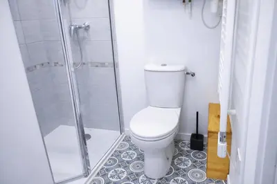Salle de bains dans l'établissement Logement proche Hypercentre CAEN