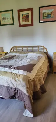 Un ou plusieurs lits dans un hébergement de l'établissement 1 chambre 2 personnes dans une maison avec jardin proche centres d'intérêt et commerces