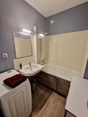 Salle de bains dans l'établissement Appartement charmant bord de mer