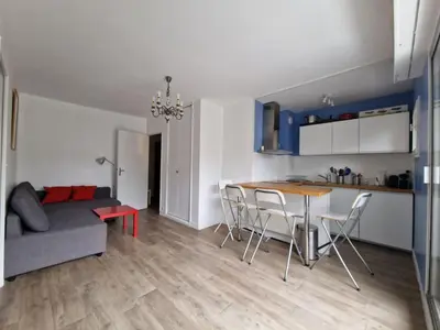 Cuisine ou kitchenette dans l'établissement Appartement charmant bord de mer