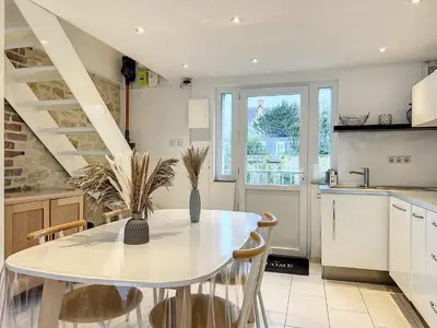 Cuisine ou kitchenette dans l'établissement La sapinière, duplex de charme