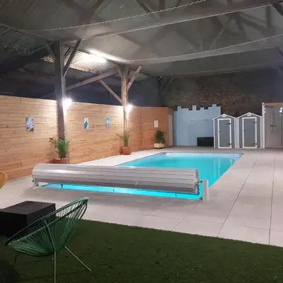 les saisonnières 18 personnes avec piscine