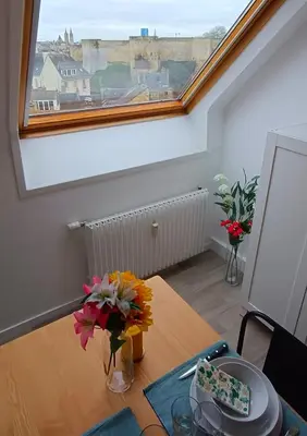 Plan de l'établissement Studio Tout équipé en Hyper-Centre avec Parking Privé et Gratuit - Vue sur la Ville et Château de Caen