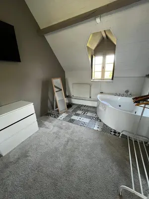 Télévision ou salle de divertissement dans l'établissement Maison avec cheminée ancienne - Proche Cabourg