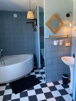 Salle de bains dans l'établissement Maison au cœur d'une ancienne ferme à BAYEUX