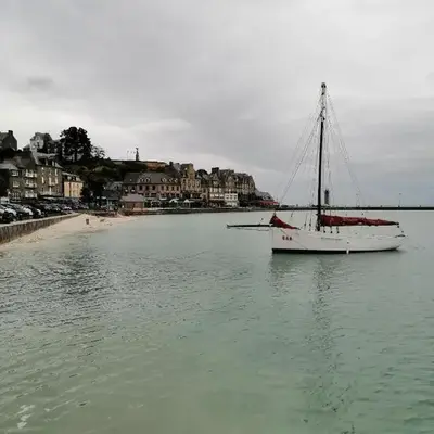 Studio 6 proche du port