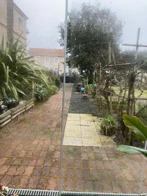 Jardin de l'établissement Rose des sables R d c