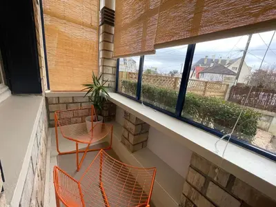 Balcon ou terrasse dans l'établissement Ajania, Appt avec parking et petit jardin privé