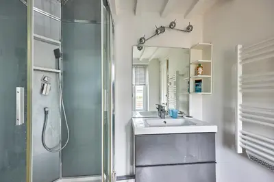 Salle de bains dans l'établissement Cottage Côté Mer - A 1km de la plage