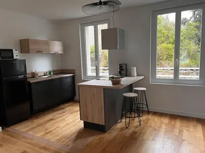 Cuisine ou kitchenette dans l'établissement Appartement centre - Avranches