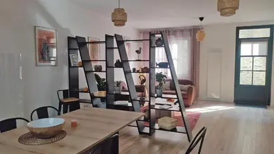 Plan de l'établissement Duplex lumineux et calme en centre-ville