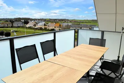 Balcon ou terrasse dans l'établissement Entre Plage et Ports, Le 49 - avec balcon 4 étoiles