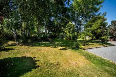 Jardin de l'établissement Maison en pierre, piscine et jardin proche mer