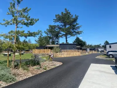 Plan de l'établissement Cottage avec piscine à 300m de la plage