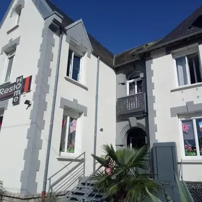 HÔTEL Le 6 3 Home PORT EN BESSIN Parking privé gratuit