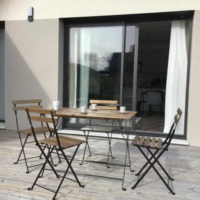 Terrasse ou espace extérieur de l'établissement Au Coeur d'Omaha Beach - Colleville-sur-Mer - Gîte 1