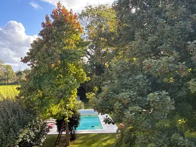 Piscine de l'établissement La Villa Mirabelle 2min d'Arromanches-les-Bains ou située à proximité
