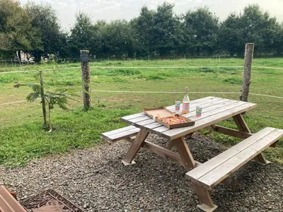 Jardin de l'établissement 40min Mt St Michel 30min Mer Draps Serviettes Baie Normandie Cottage