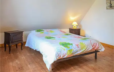 Un ou plusieurs lits dans un hébergement de l'établissement Cozy Home In St Germain Du Pert