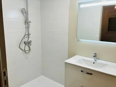 Salle de bains dans l'établissement Au pied des batteries