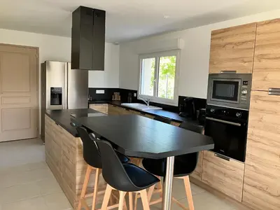 Cuisine ou kitchenette dans l'établissement Au pied des batteries