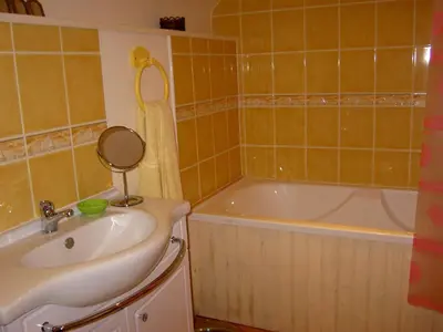 Salle de bains dans l'établissement Holiday home La Ransonniere de Bas