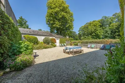 Jardin de l'établissement Les Rabouillères - Maison à Omaha Beach