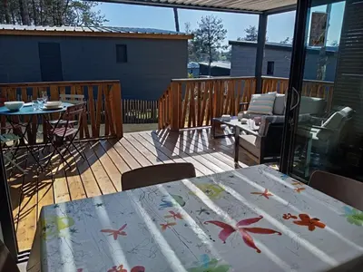 Balcon ou terrasse dans l'établissement Jullouville: Villa 4 pers, proche plage, piscine chauffée - FR-1-361-534