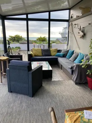 Coin salon dans l'établissement Maison Blanche