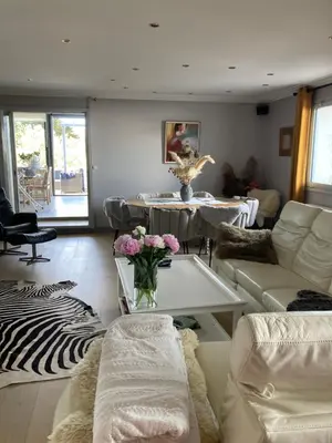 Coin salon dans l'établissement Maison Blanche