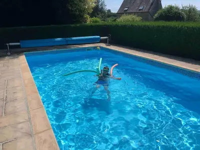Piscine de l'établissement Jasmin Cottage with seasonal Swimming Pool ou située à proximité