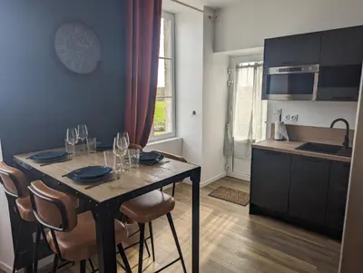 Cuisine ou kitchenette dans l'établissement la Pléiade