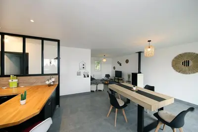Coin salon dans l'établissement L'Océraline - Maison avec jardin et wifi